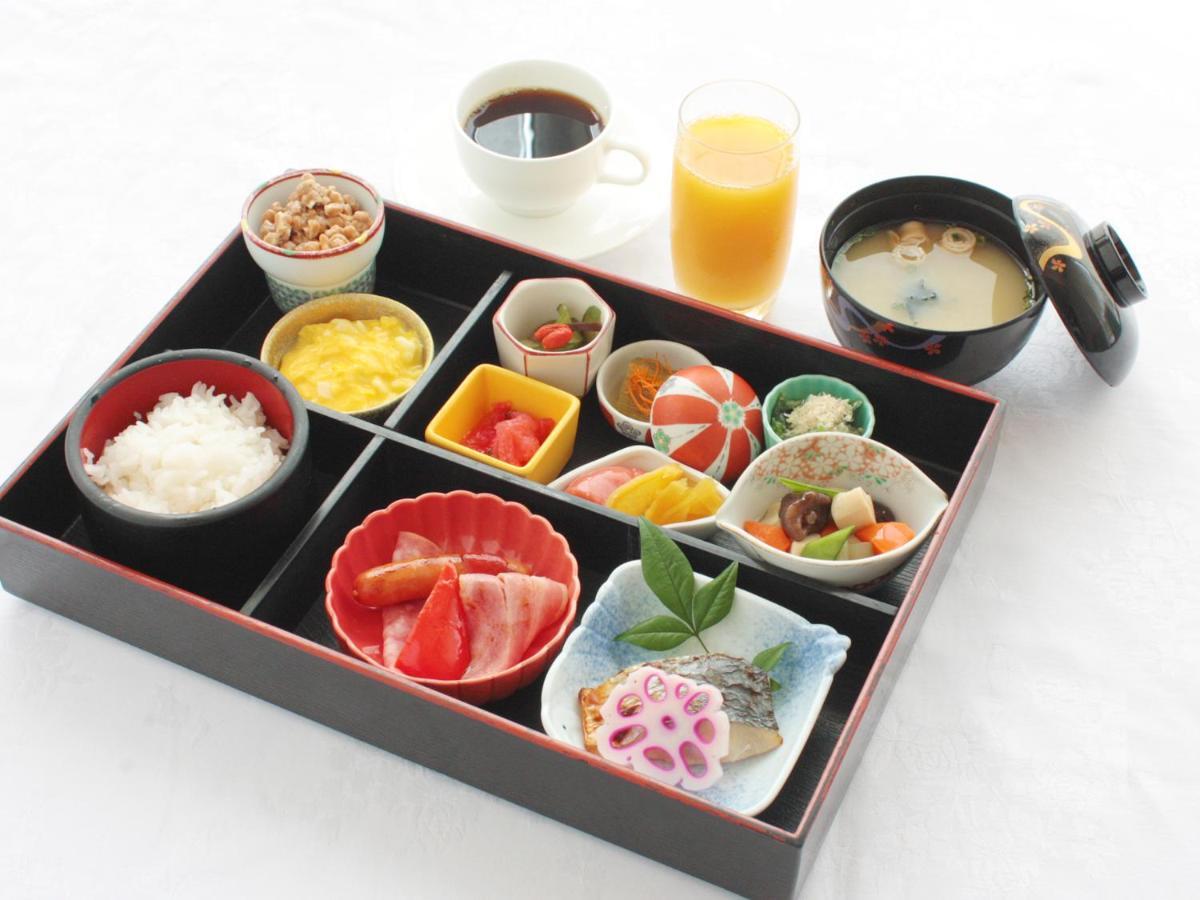 Fukuoka Recent Hotel Buitenkant foto